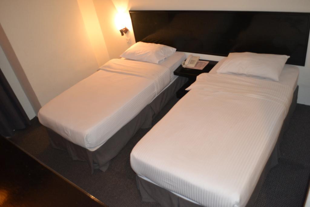 Hotel Sri Sutra - Bandar Sunway 3 Petaling Jaya Exterior photo