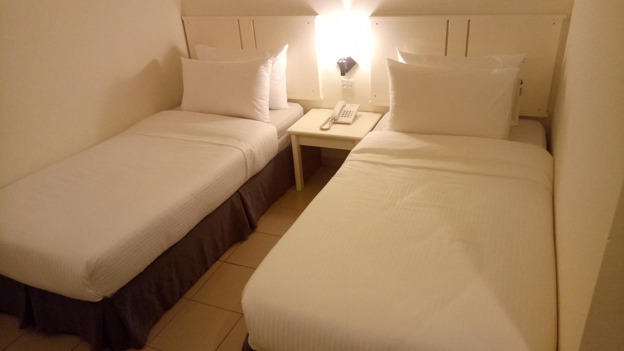Hotel Sri Sutra - Bandar Sunway 3 Petaling Jaya Exterior photo